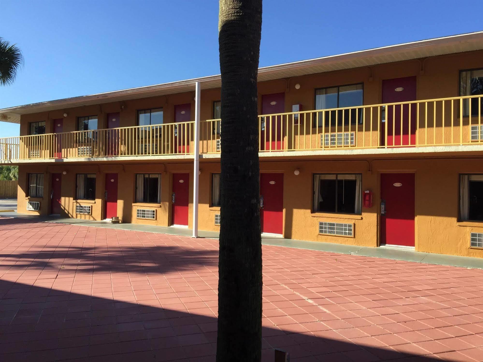 Country Hearth Inn- キシミー エクステリア 写真